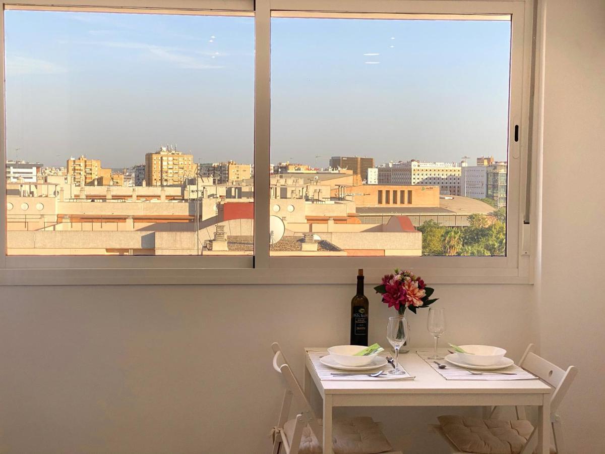 Residencial Santa Justa - Vacacional Sevilla Bagian luar foto